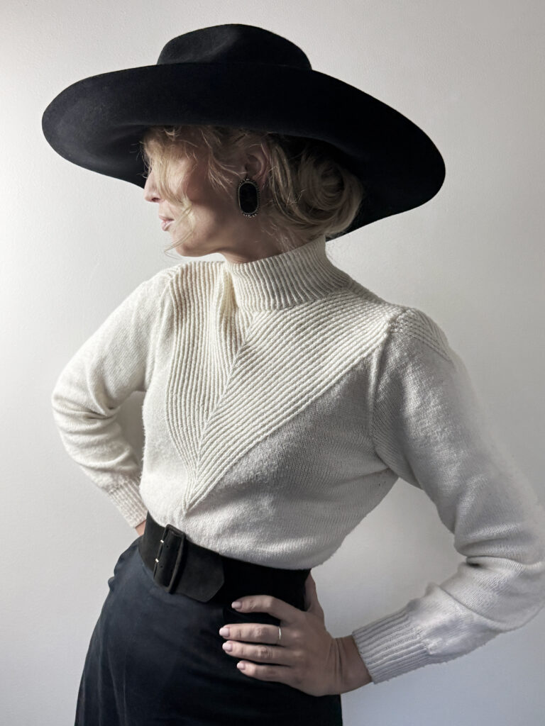 Telum blouse knitting pattern